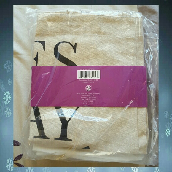 NWT Hat and Scarf Winter Gift Set W/Bonus Tote - Picture 2 of 8